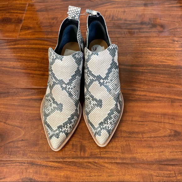 Dolce vita Snakeskin Karsen booties - Picture 3 of 7